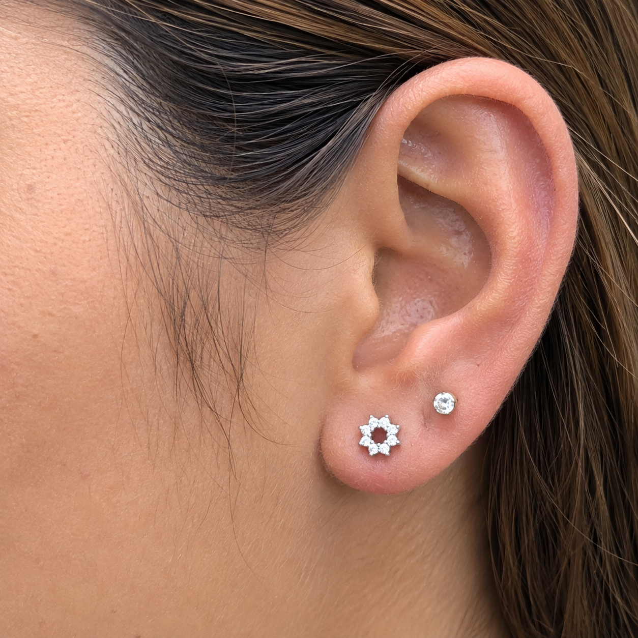 Zirconia Daisy Stud Earrings