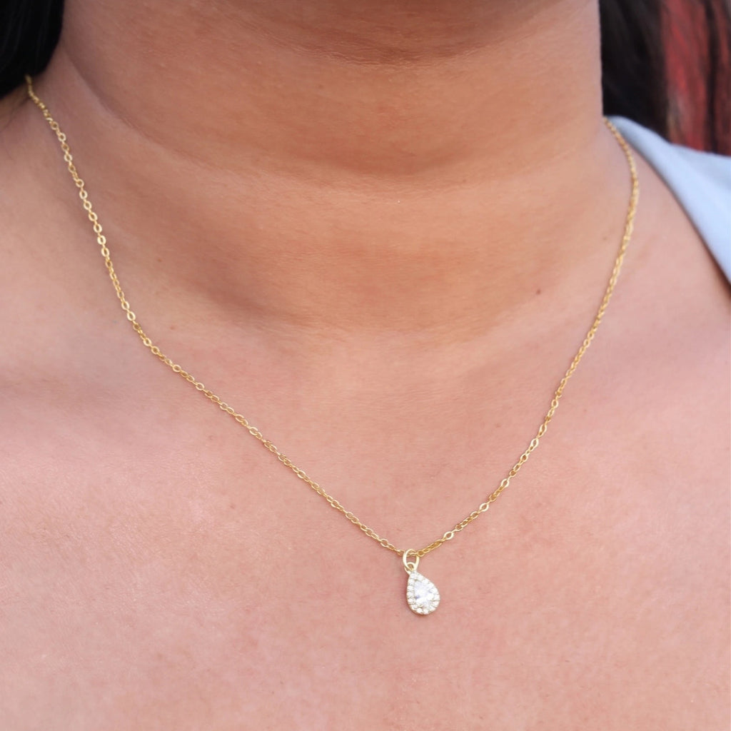 Tear Drop Solitare Necklace