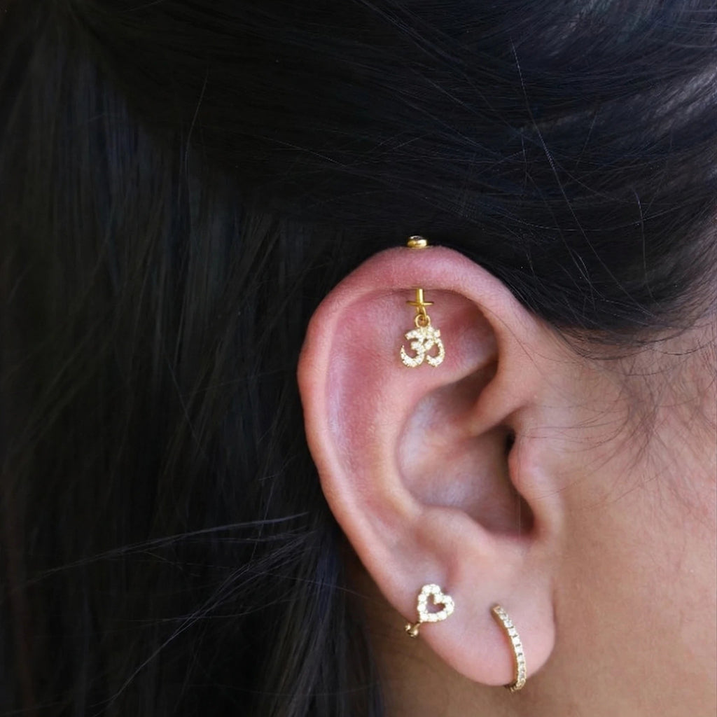 Om Helix Hanging