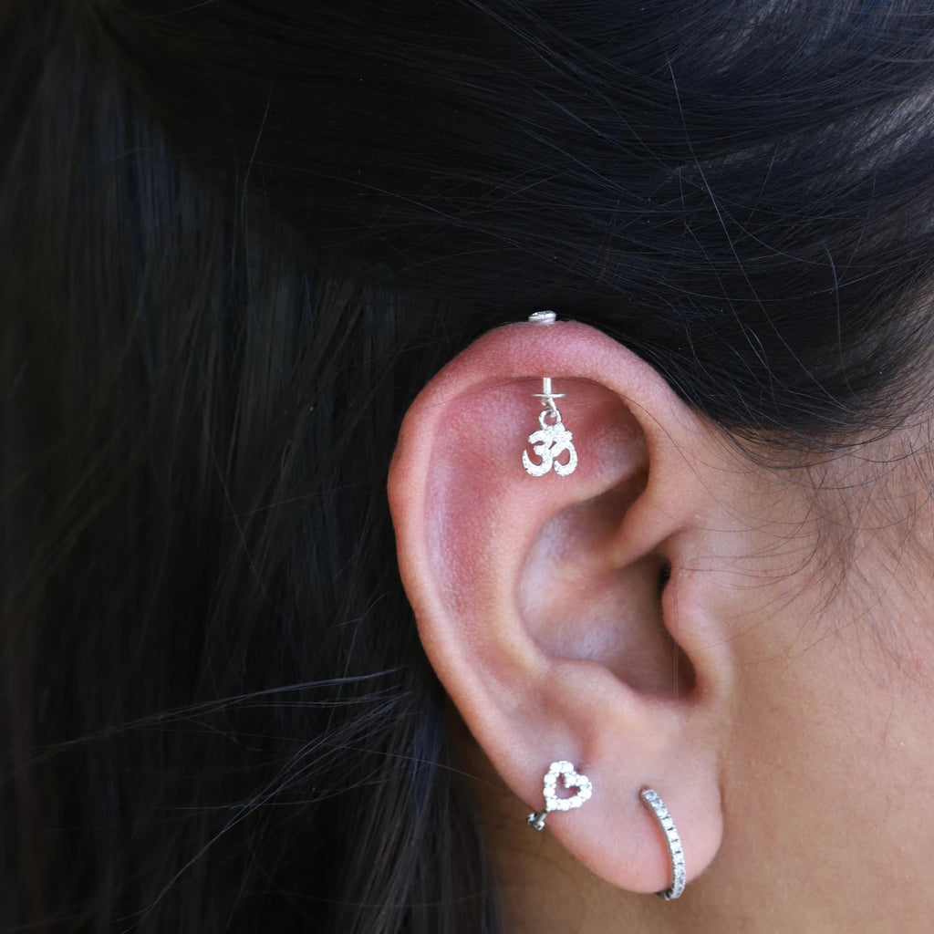 Om Helix Hanging